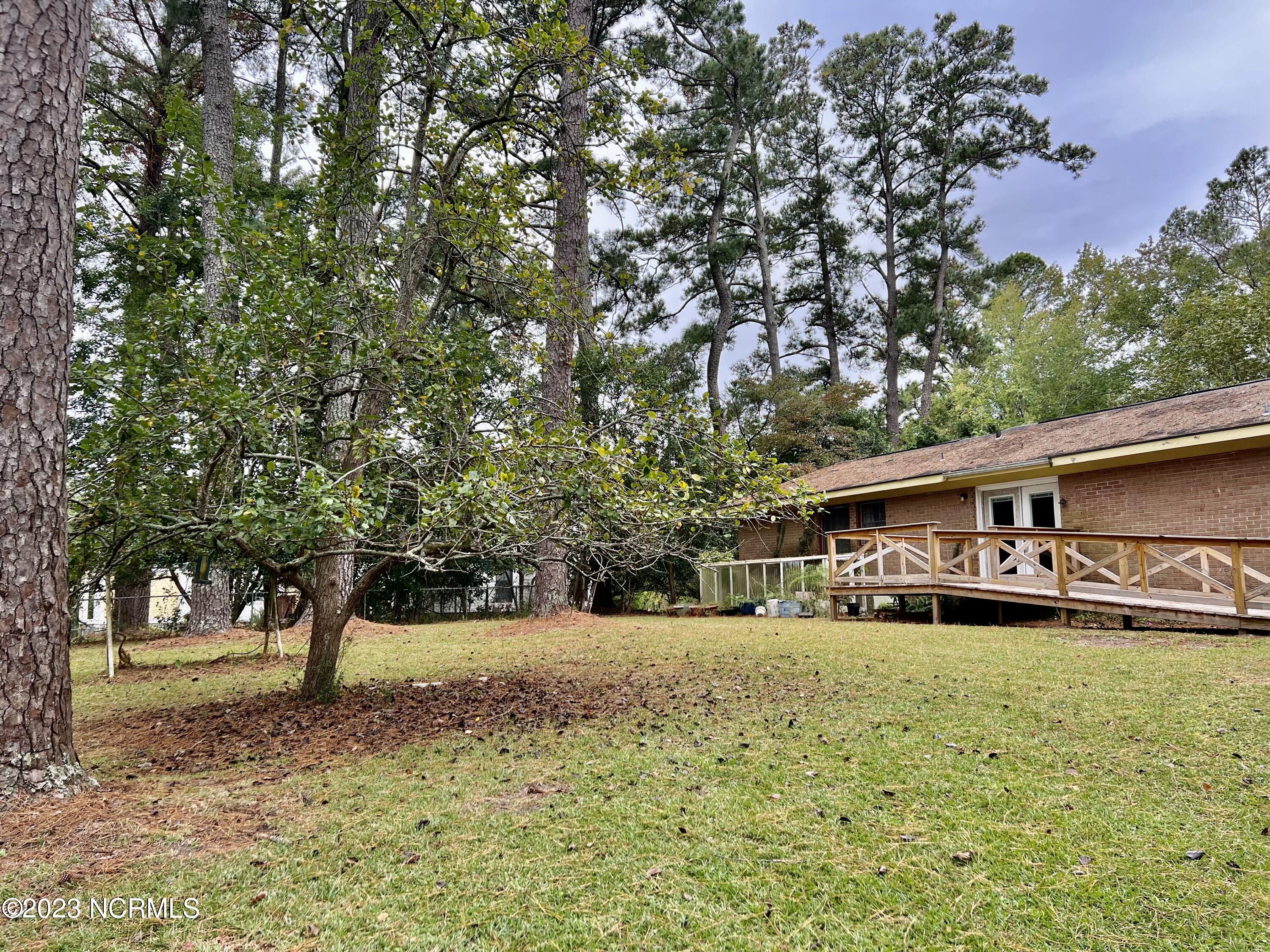 3201 Country Club Road New Bern, NC 28562 - Photo 2 of 45 Large Corner Lot