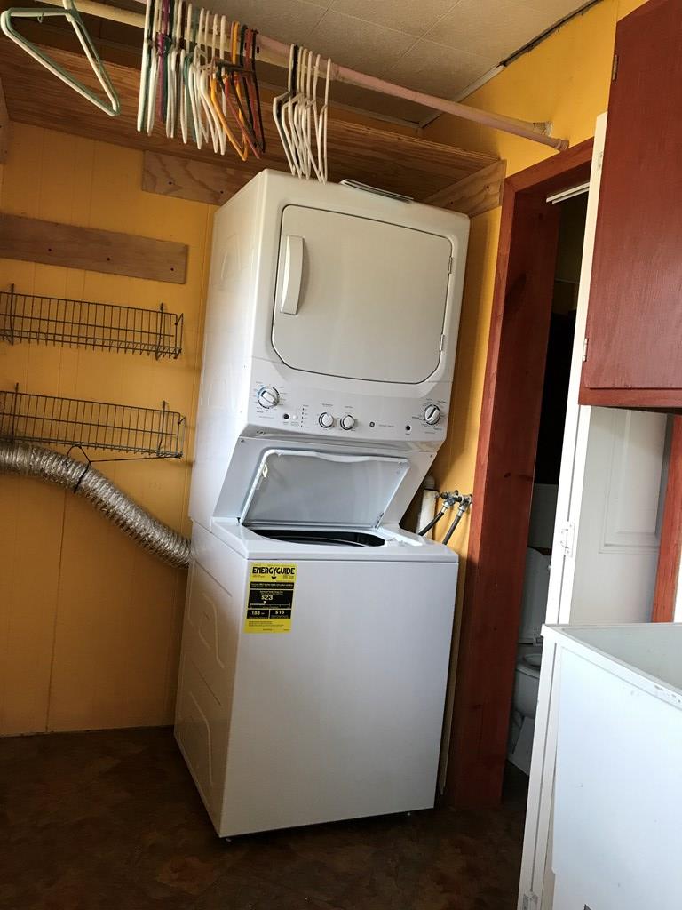 213 Stone Road Franklin, PA 16323 - Photo 13 of 28 a utility room with dryer and washer