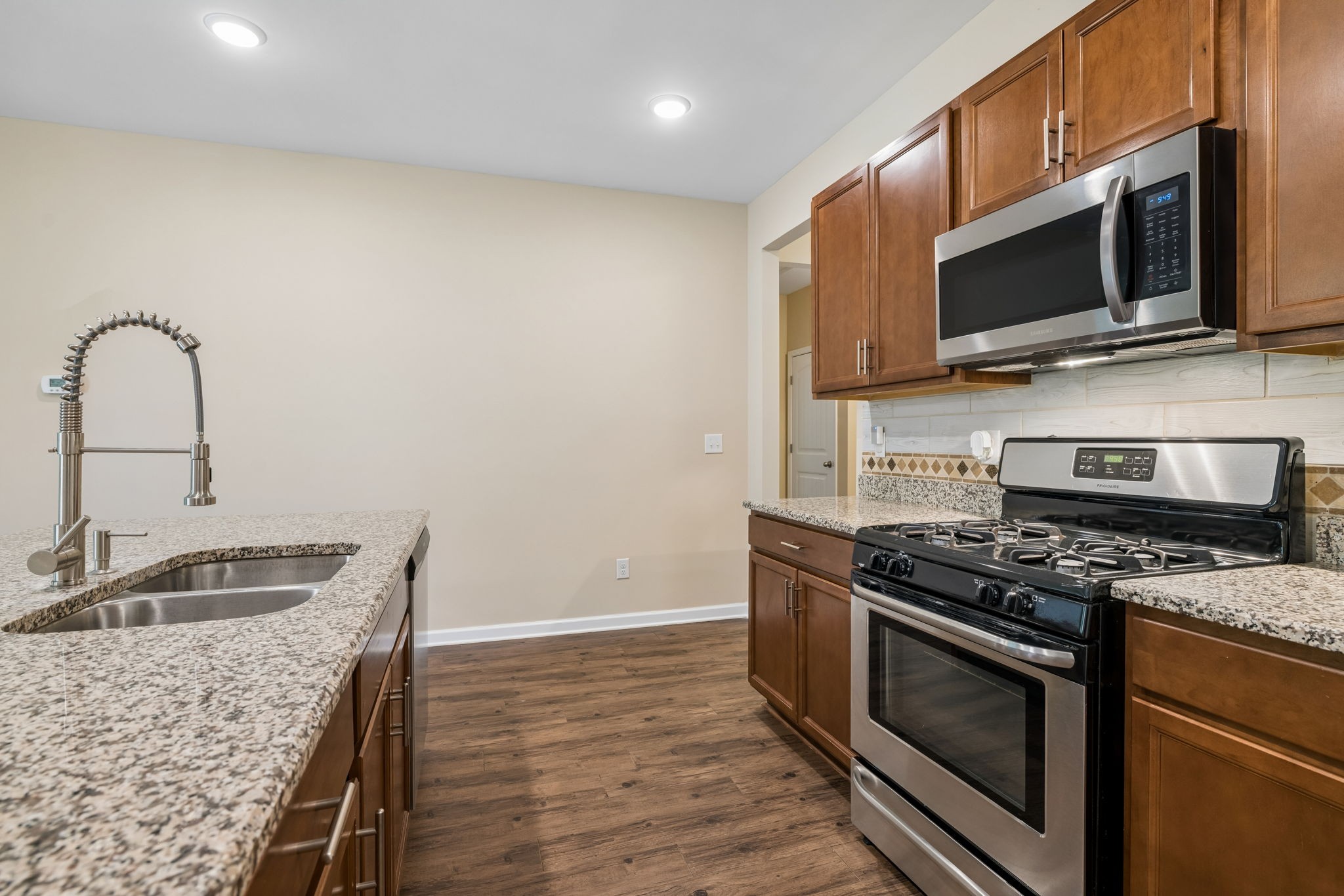 656 Prominence Road Columbia, TN 38401 - Photo 12 of 62 Gallery Image 12
