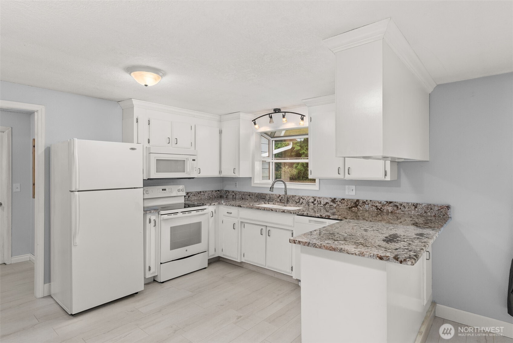 9918 168th Avenue Southwest Rochester, WA 98579 - Photo 11 of 39