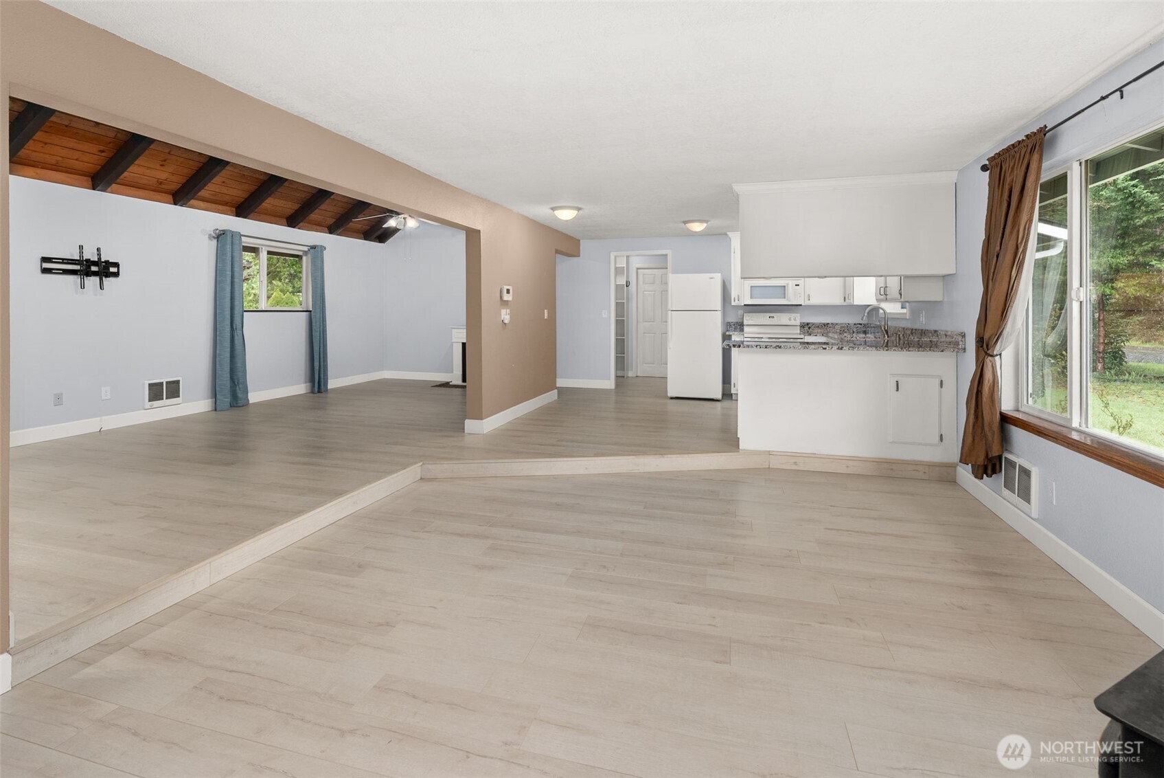 9918 168th Avenue Southwest Rochester, WA 98579 - Photo 9 of 39