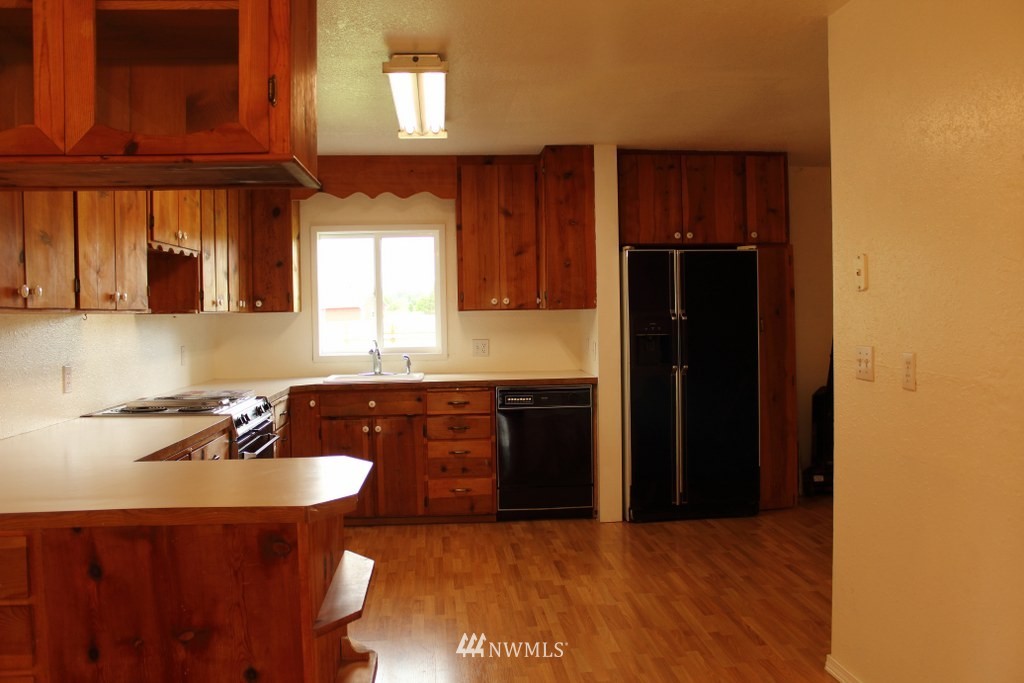 9141 178th Avenue Southwest Rochester, WA 98579 - Photo 6 of 25