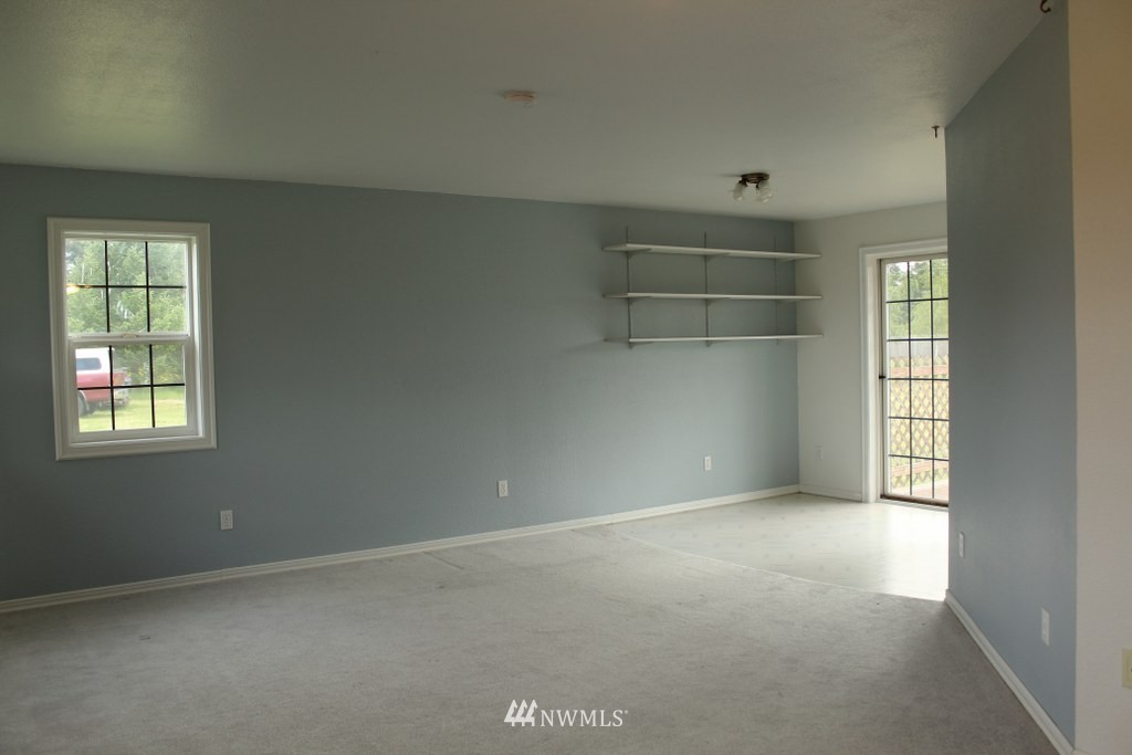 9141 178th Avenue Southwest Rochester, WA 98579 - Photo 9 of 25