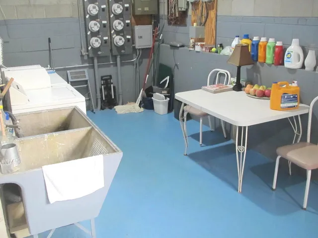 $1,500 | 33 North Clifton Avenue, Unit 101, Park Ridge, IL 60068