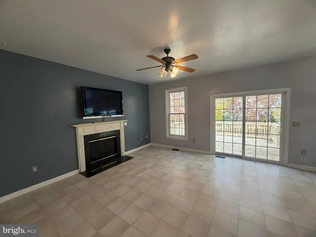 $530,000 | 33 Brookstone Drive, Fredericksburg, VA 22405