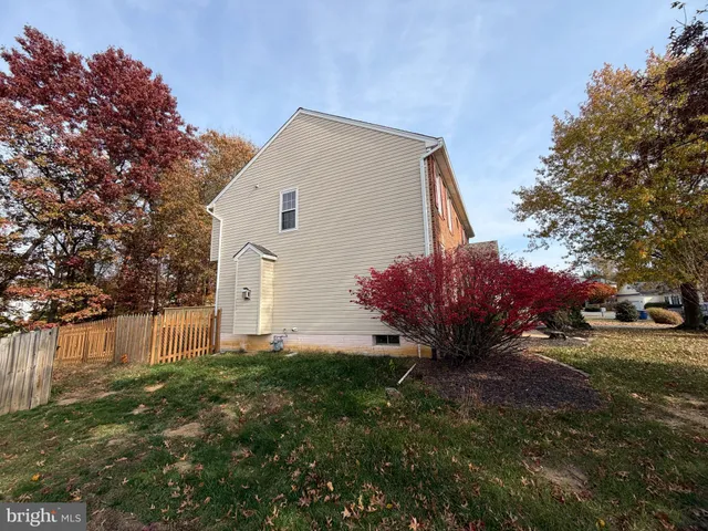 $530,000 | 33 Brookstone Drive, Fredericksburg, VA 22405