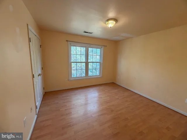 $530,000 | 33 Brookstone Drive, Fredericksburg, VA 22405