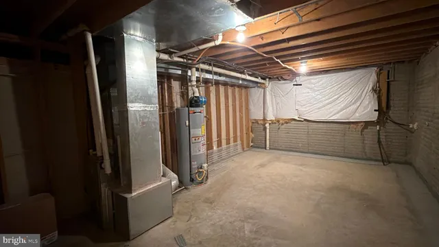 $530,000 | 33 Brookstone Drive, Fredericksburg, VA 22405