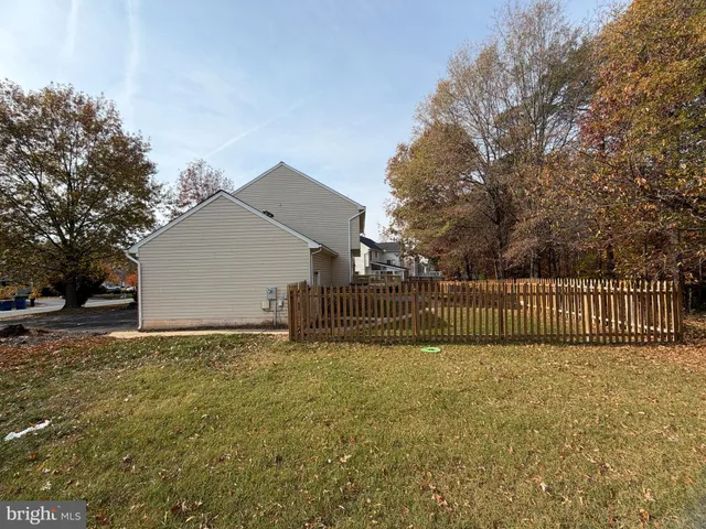 $530,000 | 33 Brookstone Drive, Fredericksburg, VA 22405