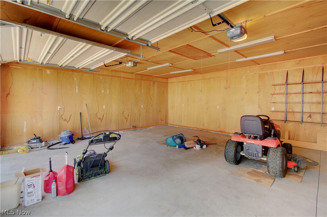 2385 Valley Road Beloit, OH 44609 - Photo 50 of 50 Garage