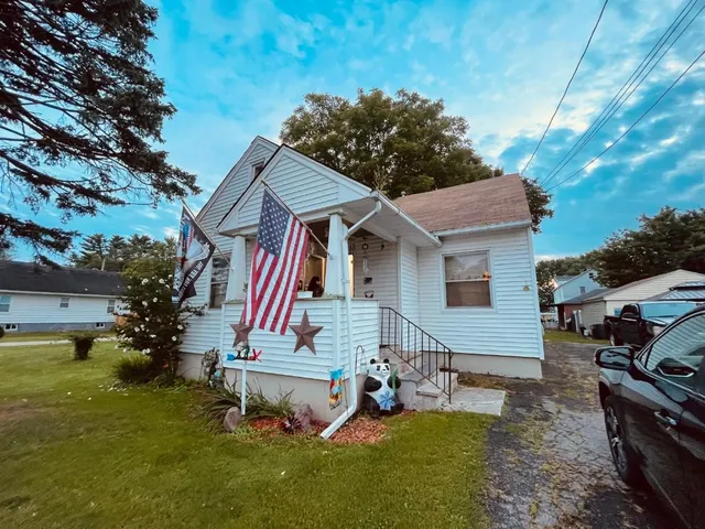 $1,200 | 65 North Harrison Street, Johnson City, NY 13790
