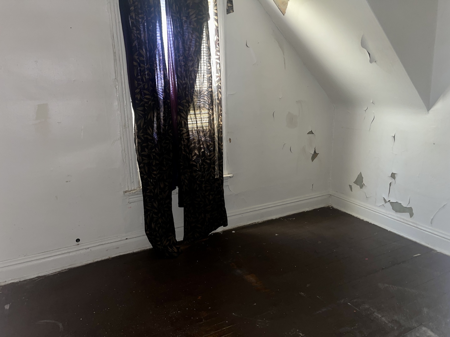 7017 South Wood Street Chicago, IL 60636 - Photo 6 of 25 an empty room with wooden floor