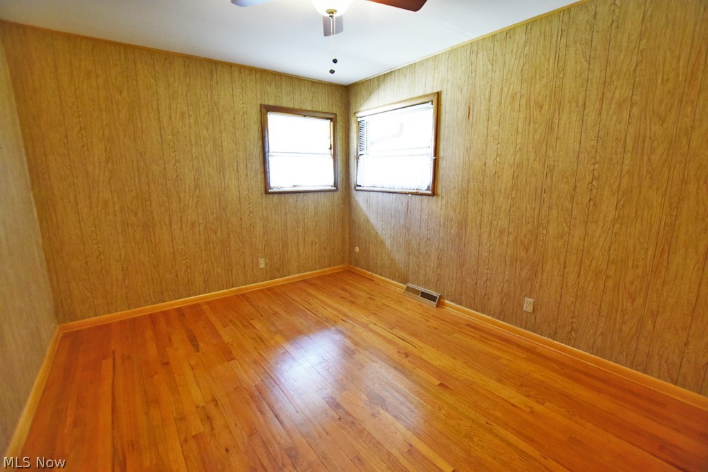 759 Edgewood Road Cleveland, OH 44143 - Photo 12 of 21 Gallery Image 12