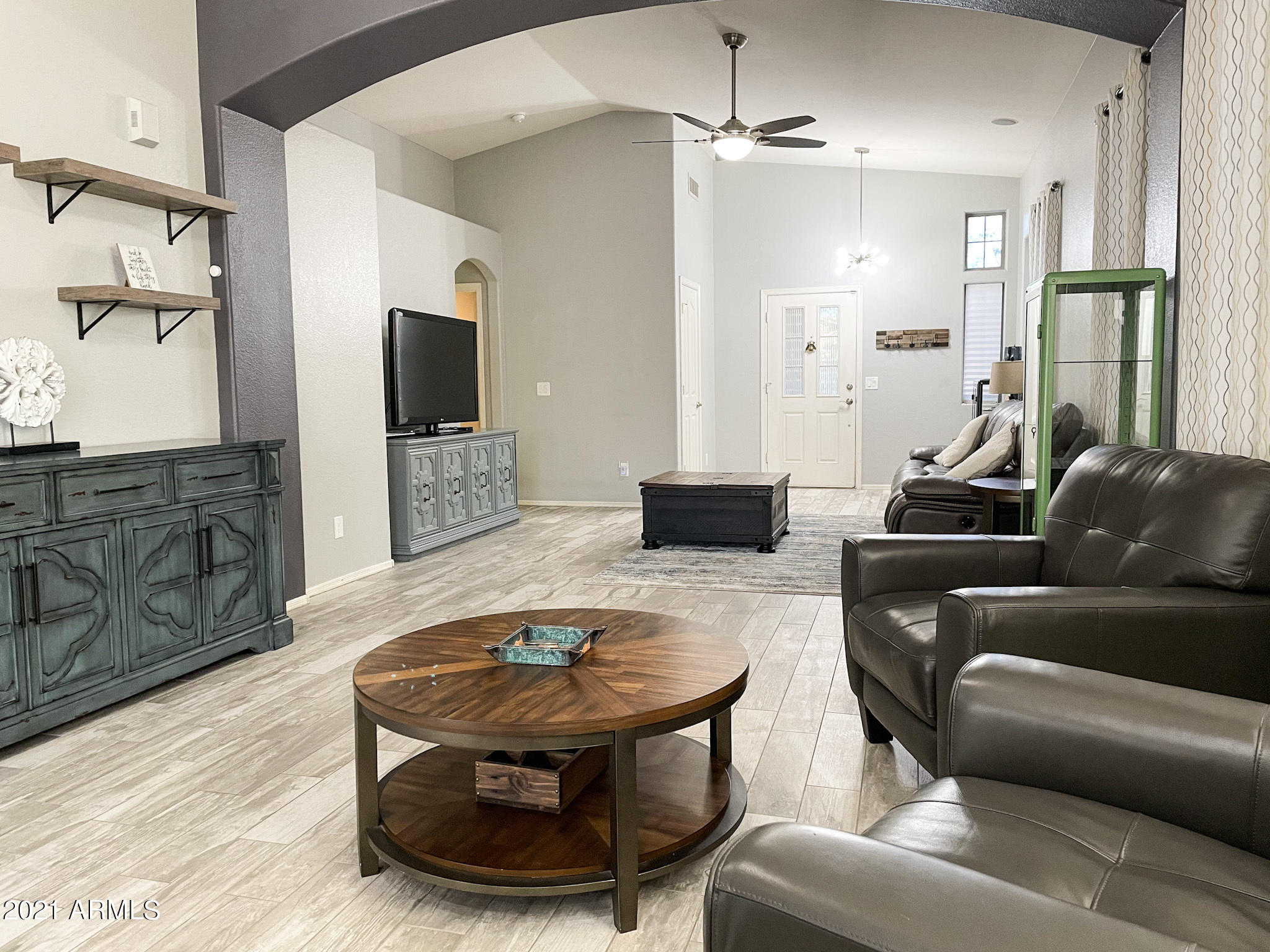 3972 East Timberline Road Gilbert, AZ 85297 - Photo 12 of 23 420394F1-5C4D-427F-9247-804286EE30E3