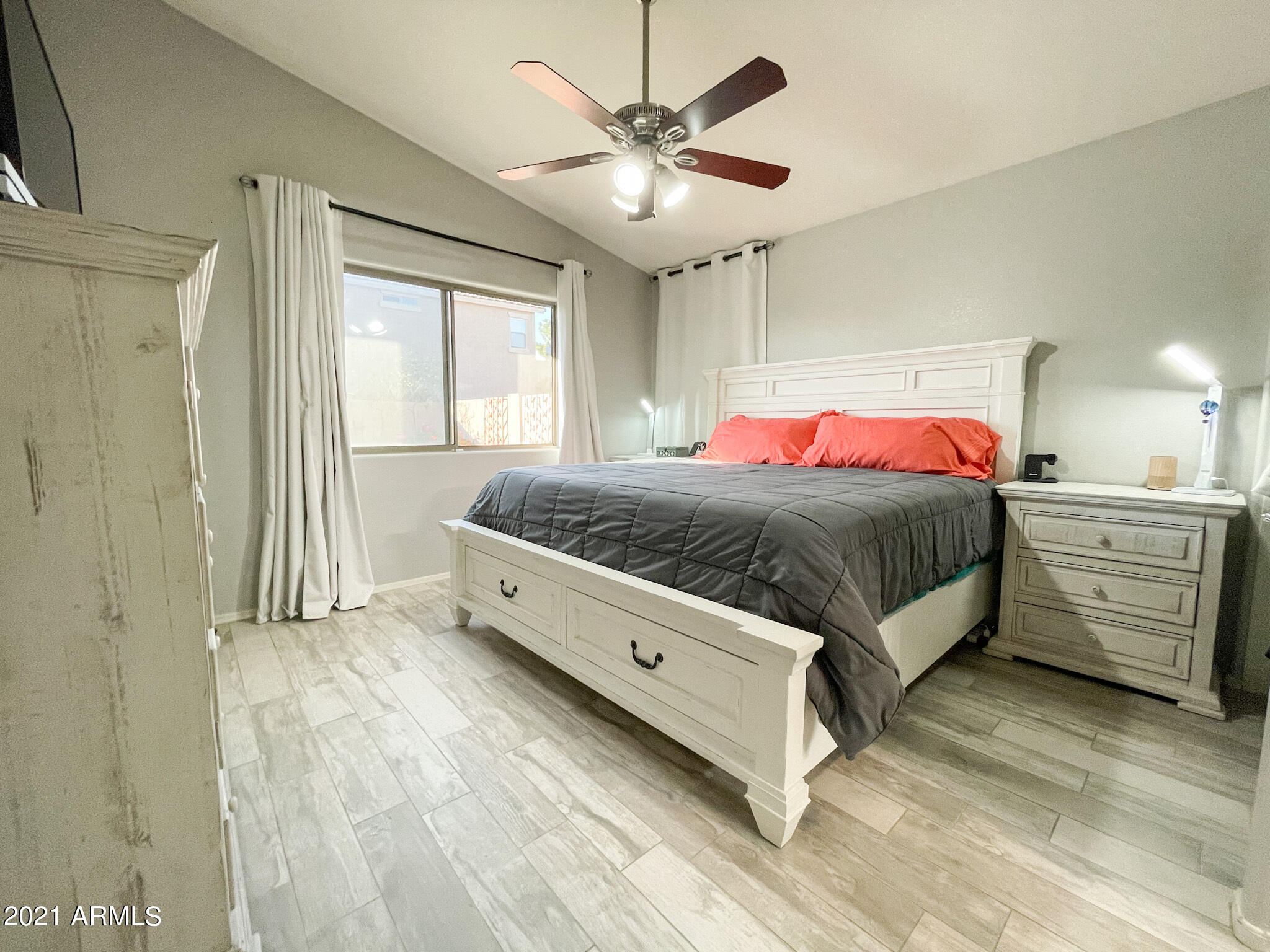 3972 East Timberline Road Gilbert, AZ 85297 - Photo 9 of 23 B14923BE-8DF9-48C3-B223-52E2CBED41A8