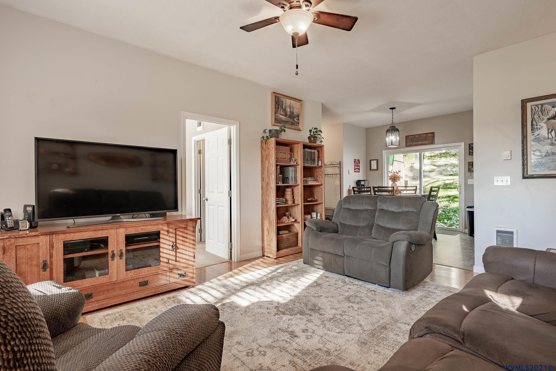 87456 Dukhobar Road Eugene, OR 97402 - Photo 27 of 41 Gallery Image 27