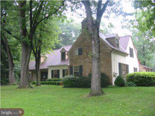 2055 Huntingdon Road Huntingdon Valley, PA 19006 - Photo 1 of 6 Gallery Image 1