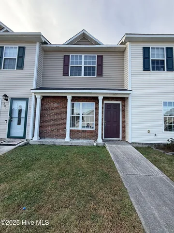 $1,195 | 303 Timberlake Trail, Jacksonville, NC 28546