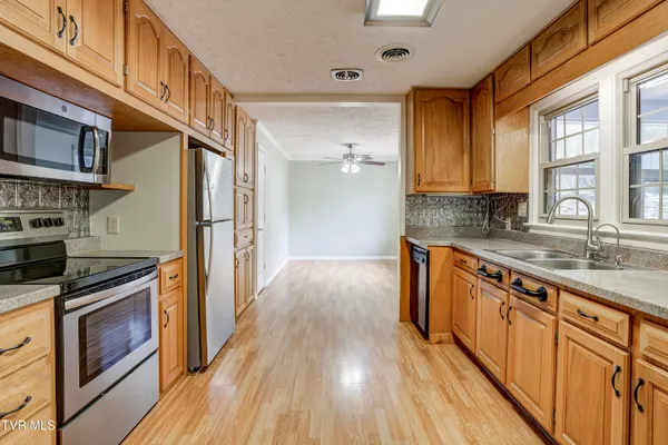 $285,000 | 1208 Robinhood Road, Greeneville, TN 37745