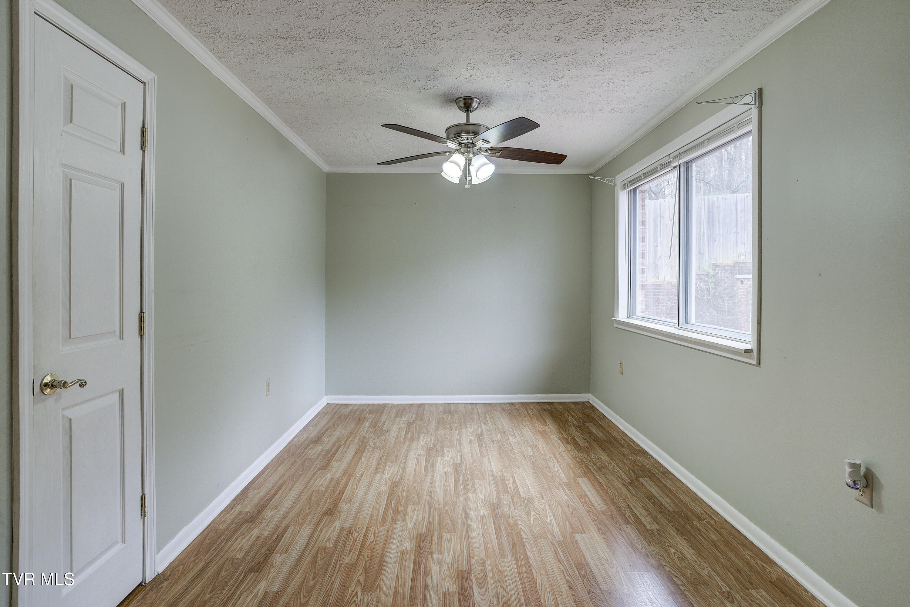 1208 Robinhood Road Greeneville, TN 37745 - Photo 15 of 60 Robinhood-INTERIOR-9