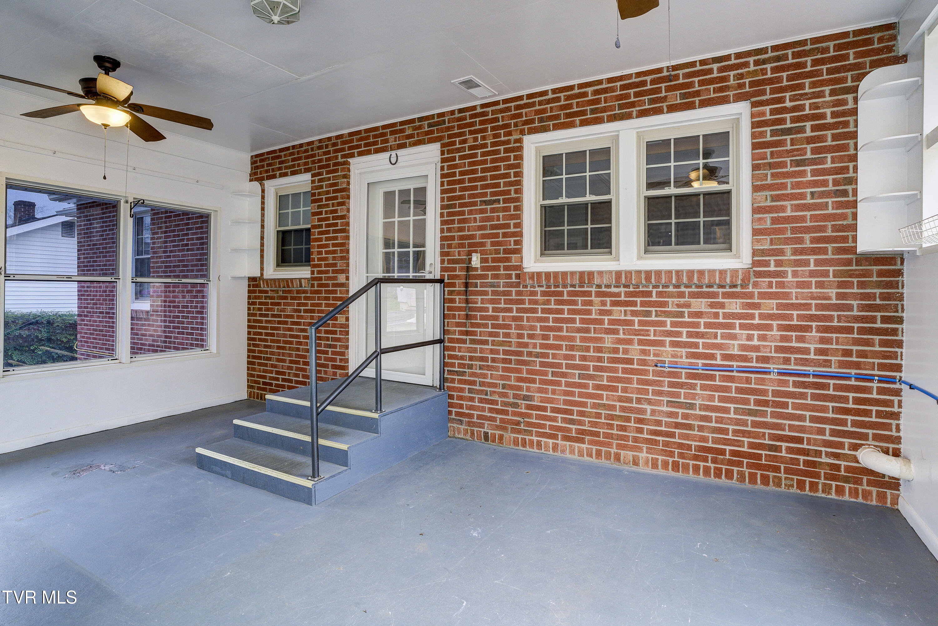 1208 Robinhood Road Greeneville, TN 37745 - Photo 20 of 60 Robinhood-INTERIOR-44