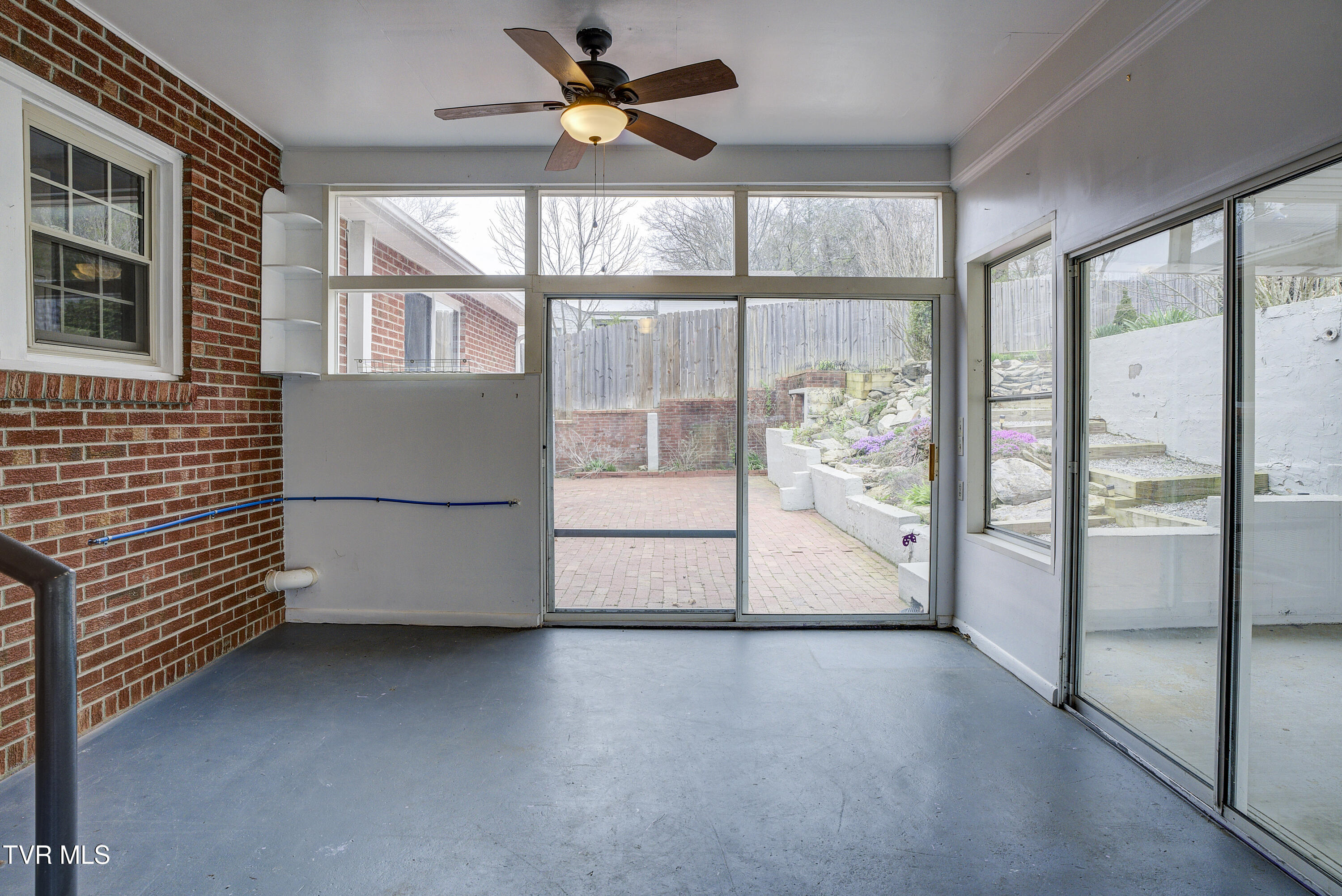 1208 Robinhood Road Greeneville, TN 37745 - Photo 21 of 60 Robinhood-INTERIOR-45