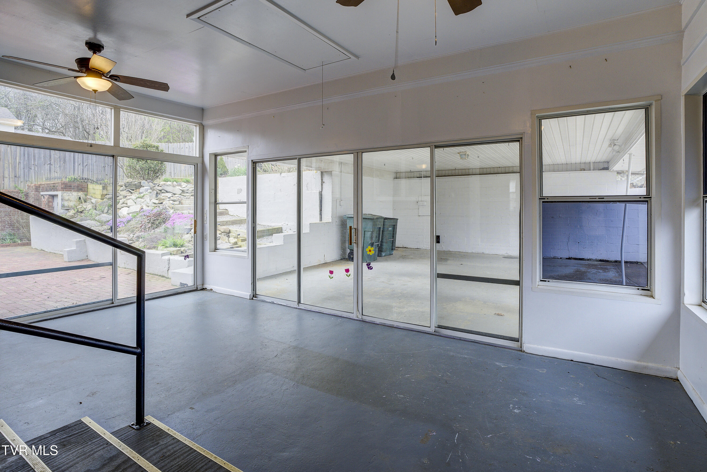 1208 Robinhood Road Greeneville, TN 37745 - Photo 23 of 60 Robinhood-INTERIOR-43