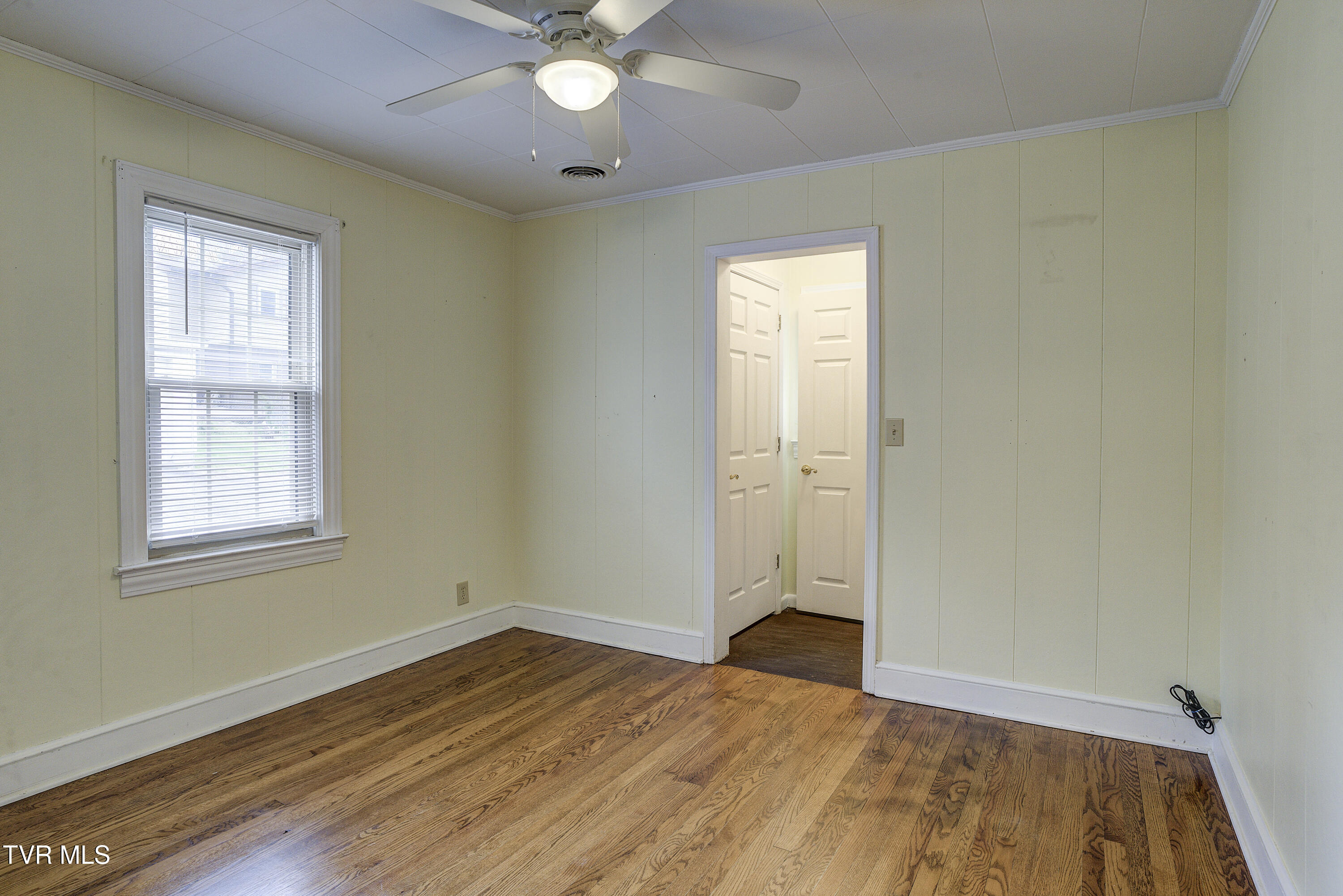 1208 Robinhood Road Greeneville, TN 37745 - Photo 34 of 60 Robinhood-INTERIOR-19