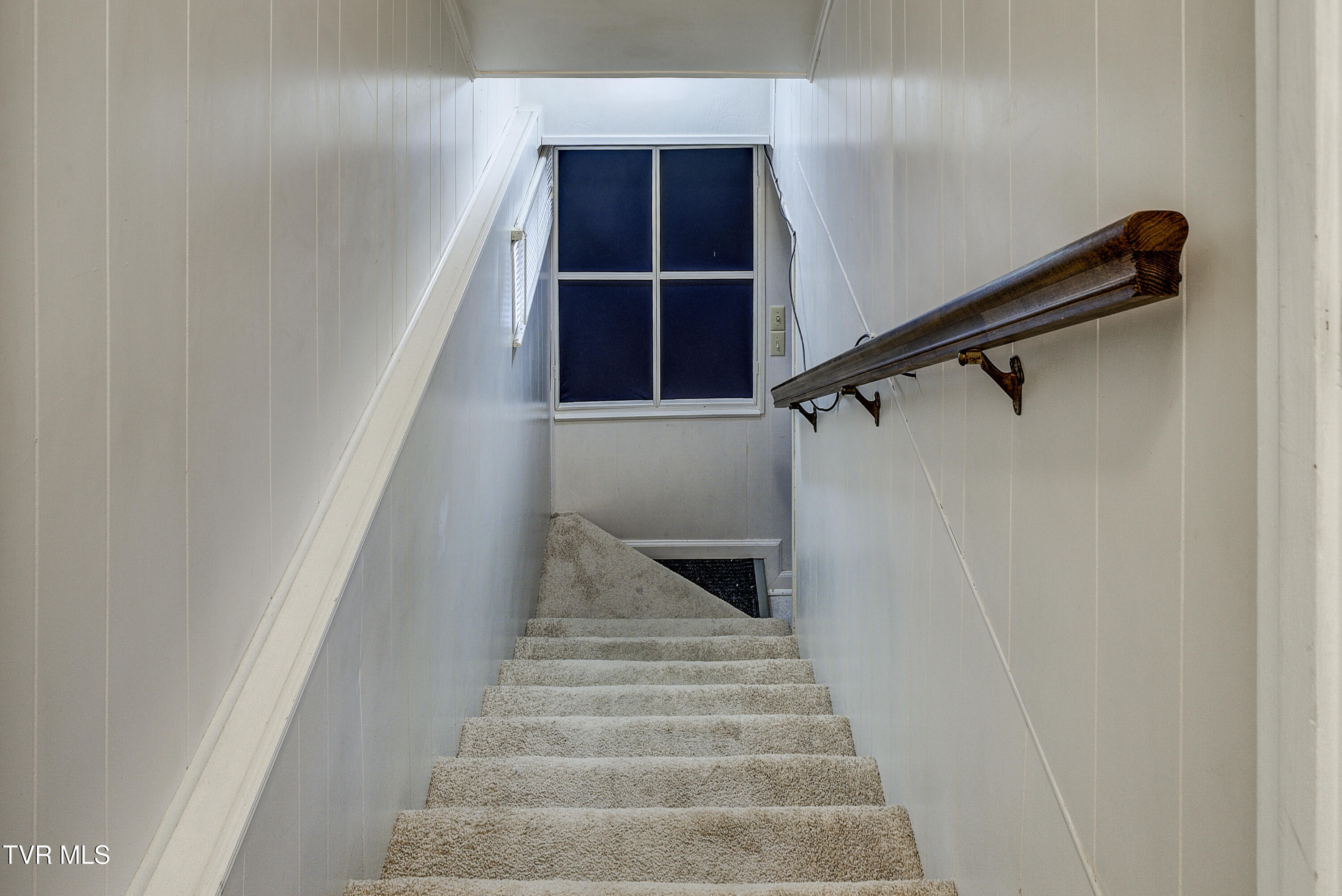 1208 Robinhood Road Greeneville, TN 37745 - Photo 37 of 60 Robinhood-INTERIOR-29