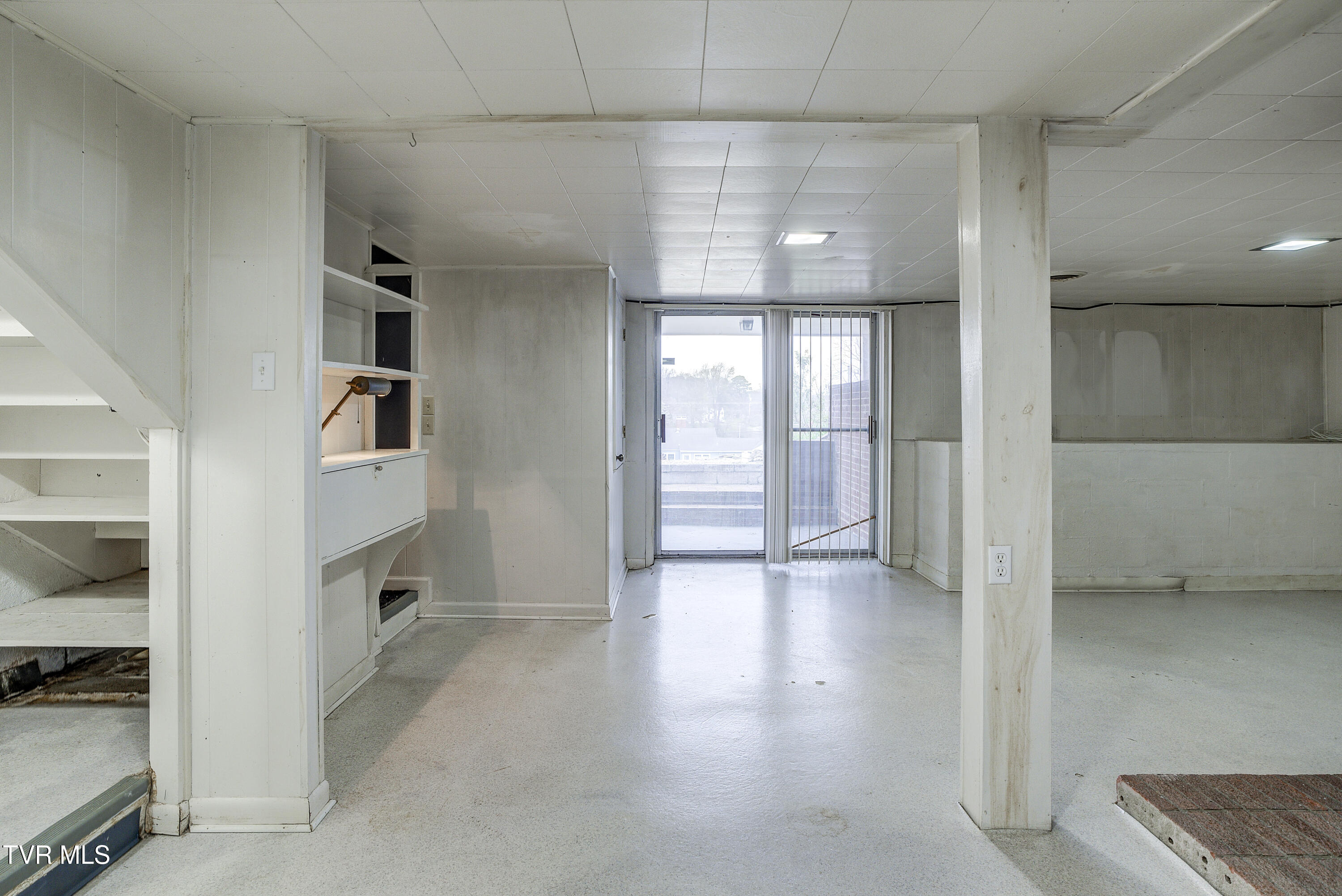 1208 Robinhood Road Greeneville, TN 37745 - Photo 38 of 60 Robinhood-INTERIOR-31