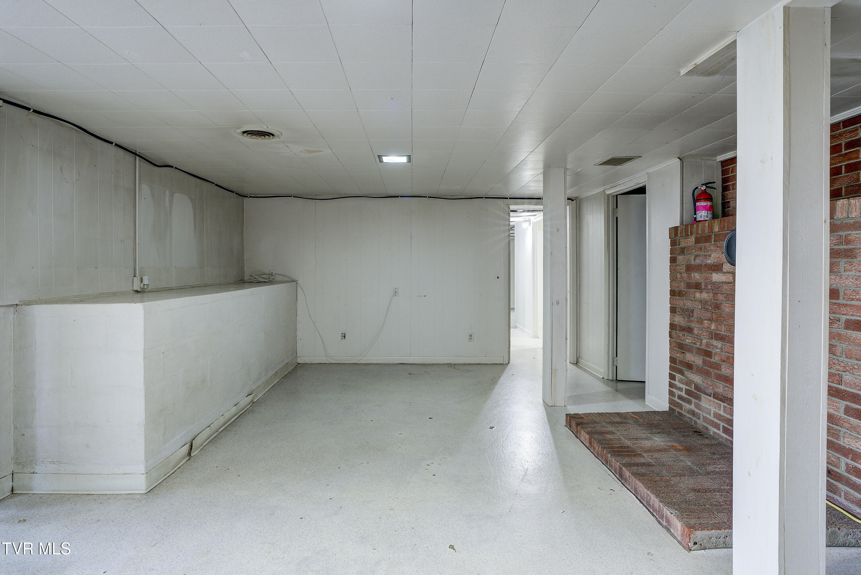 1208 Robinhood Road Greeneville, TN 37745 - Photo 40 of 60 Robinhood-INTERIOR-30