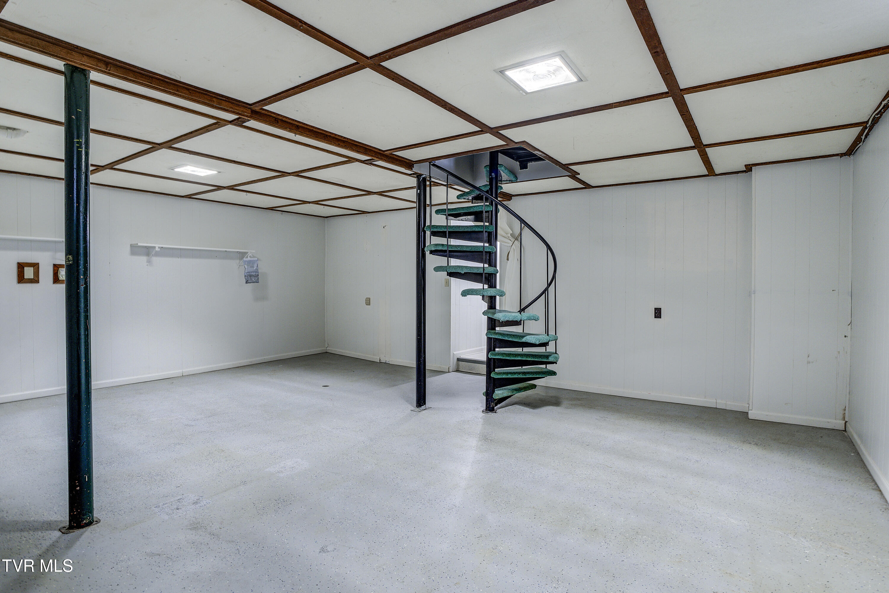 1208 Robinhood Road Greeneville, TN 37745 - Photo 50 of 60 Robinhood-INTERIOR-41