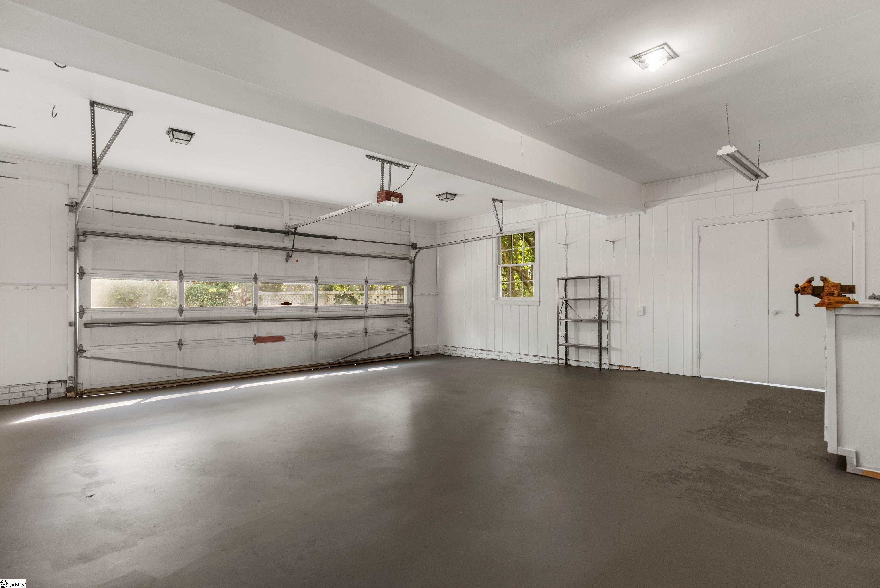 21 Kensington Road Greenville, SC 29617 - Photo 14 of 40