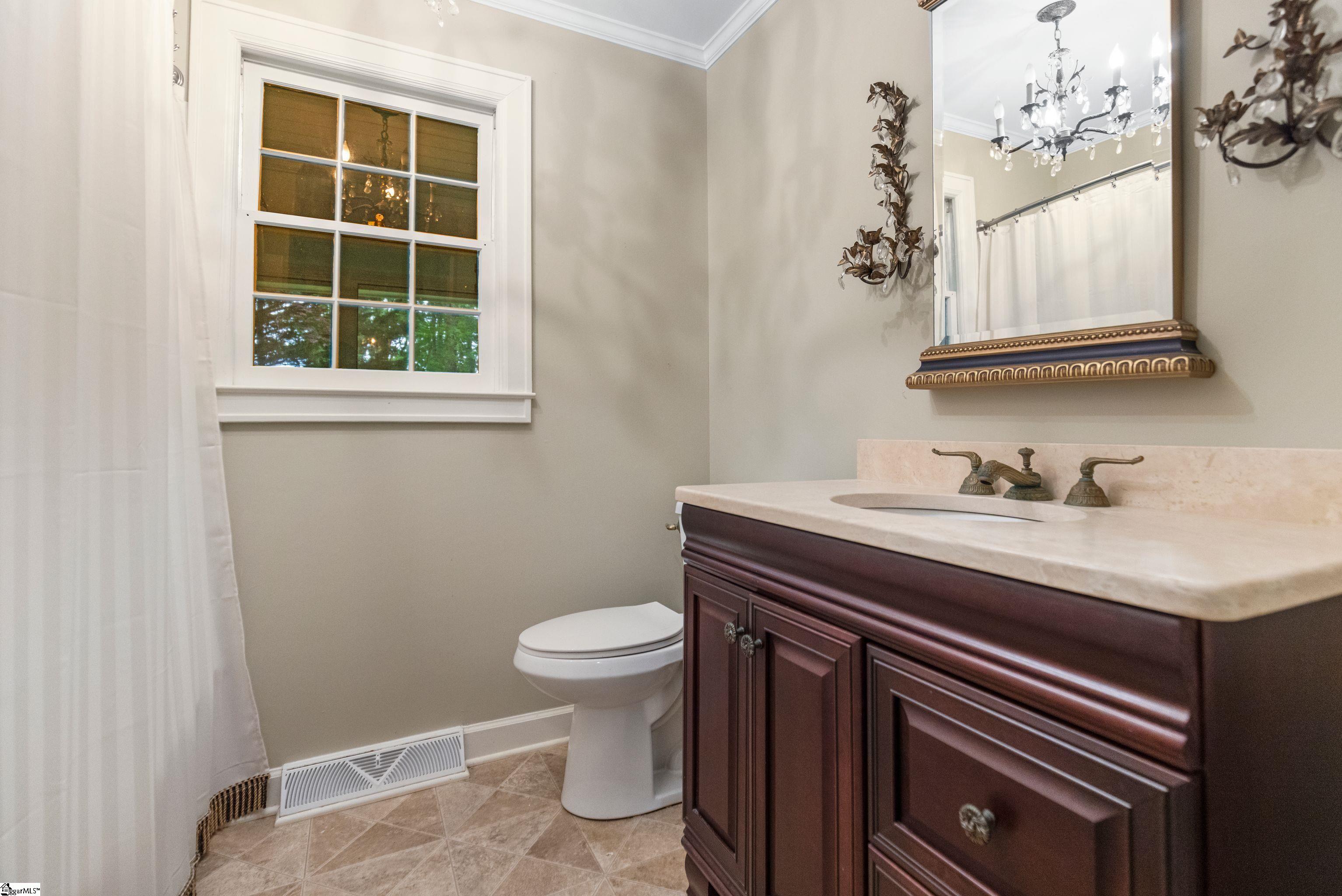 21 Kensington Road Greenville, SC 29617 - Photo 38 of 40