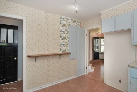 $249,900 | 645 Pleasant Street, Woodstock, IL 60098