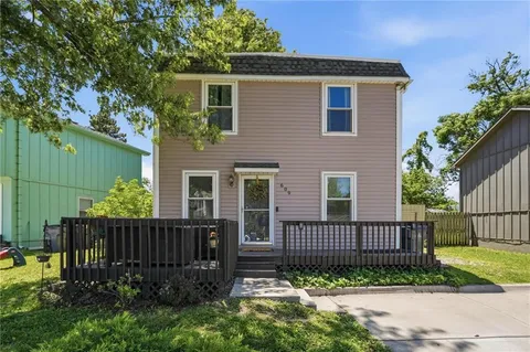 $215,000 | 609 East Bristol Lane, Olathe, KS 66061