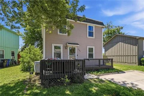$215,000 | 609 East Bristol Lane, Olathe, KS 66061