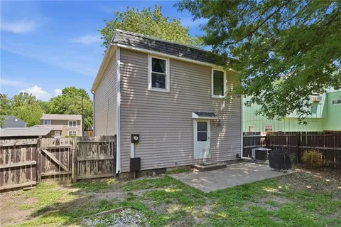 $215,000 | 609 East Bristol Lane, Olathe, KS 66061