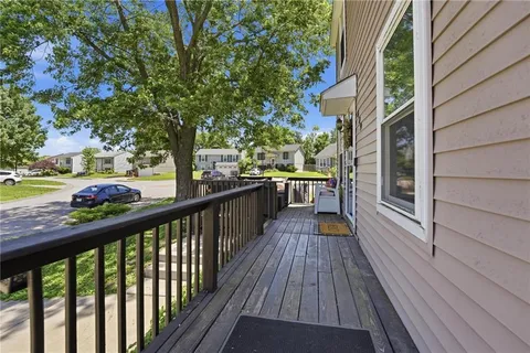 $215,000 | 609 East Bristol Lane, Olathe, KS 66061