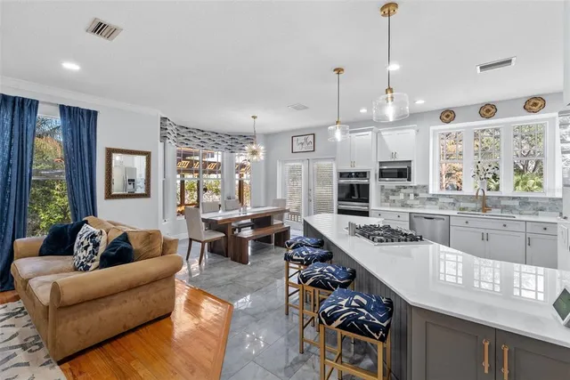 $949,000 | 2905 Bayshore Vista Drive, Tampa, FL 33611