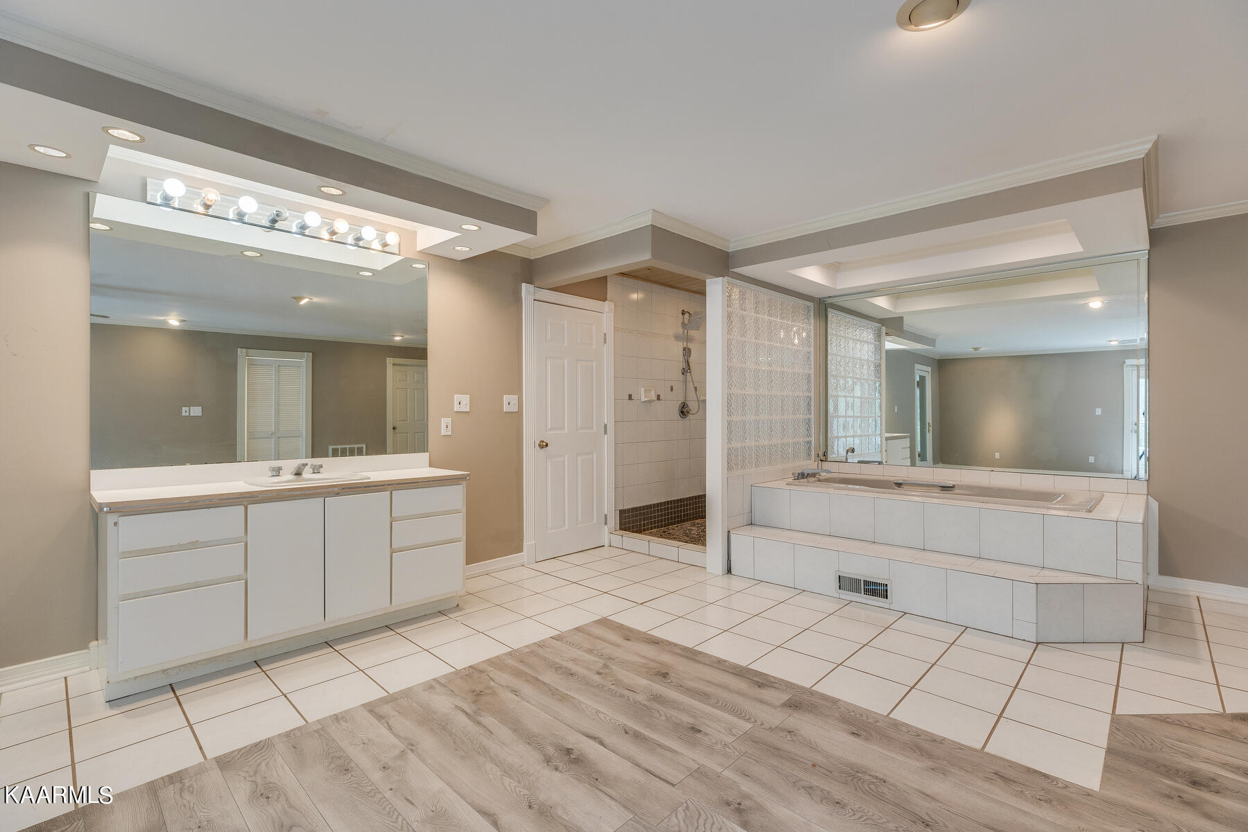 704 Cooper Lake Road Oneida, TN 37841 - Photo 12 of 37 025