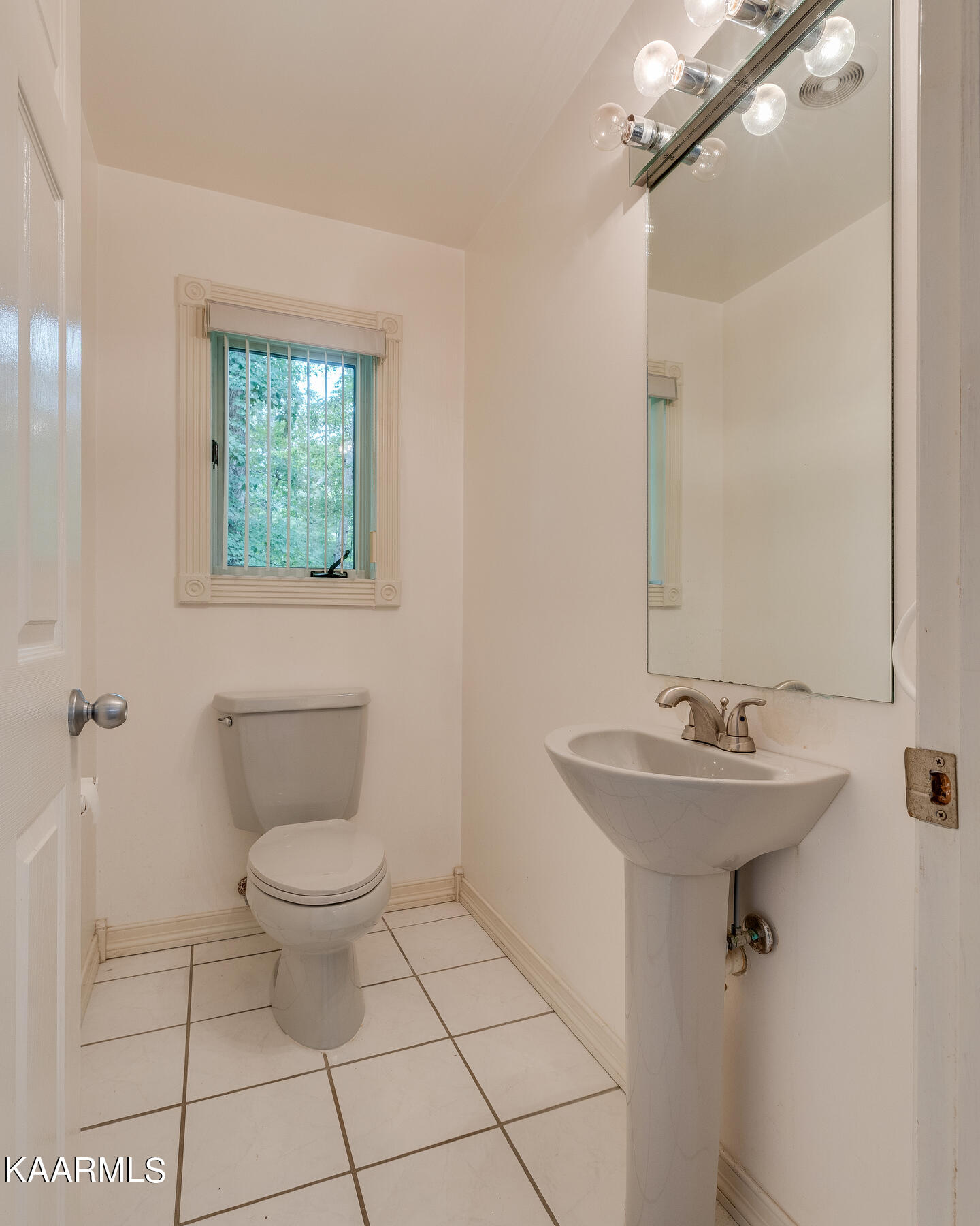 704 Cooper Lake Road Oneida, TN 37841 - Photo 14 of 37 027