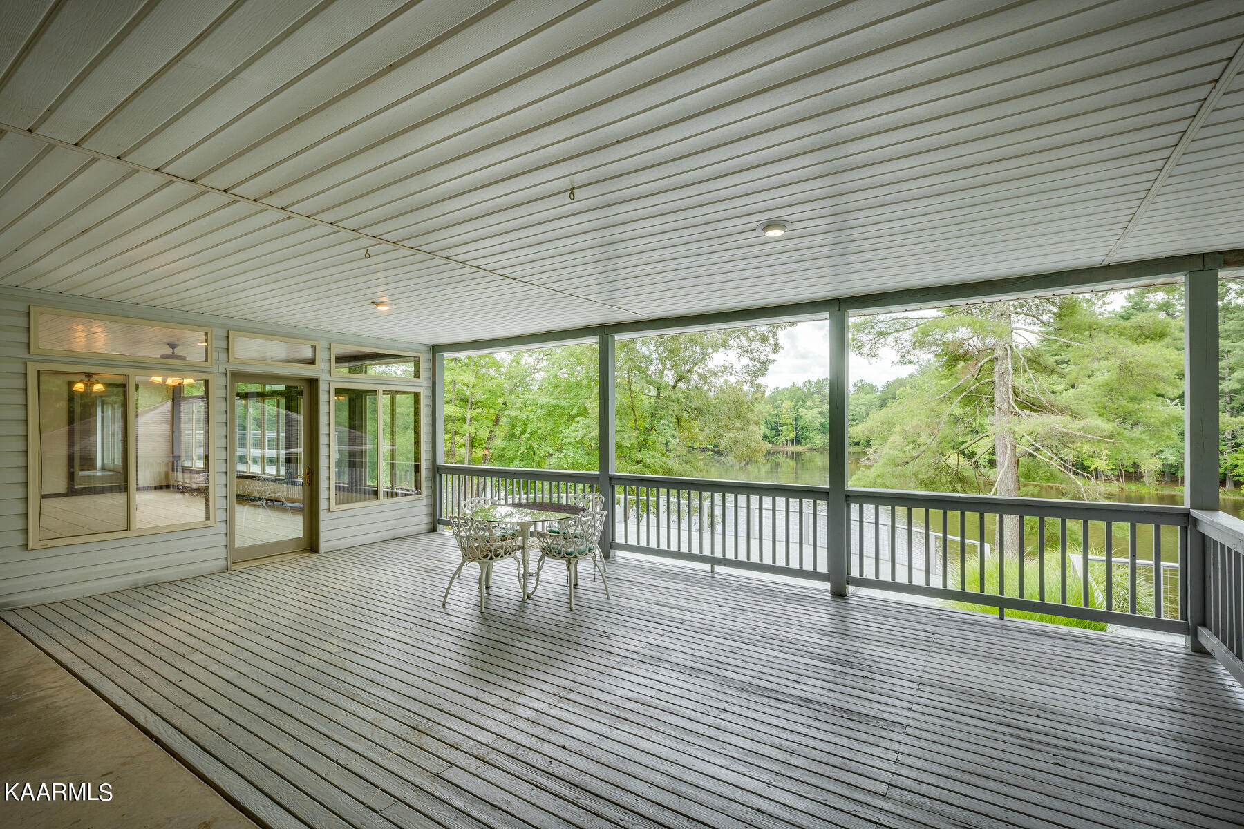 704 Cooper Lake Road Oneida, TN 37841 - Photo 19 of 37 032