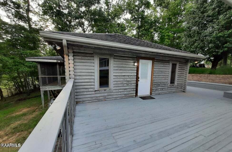 704 Cooper Lake Road Oneida, TN 37841 - Photo 28 of 37 Cabin