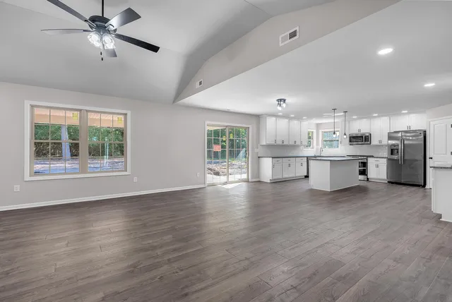 $399,900 | 1611 Elderberry Street Southeast, De Motte, IN 46310