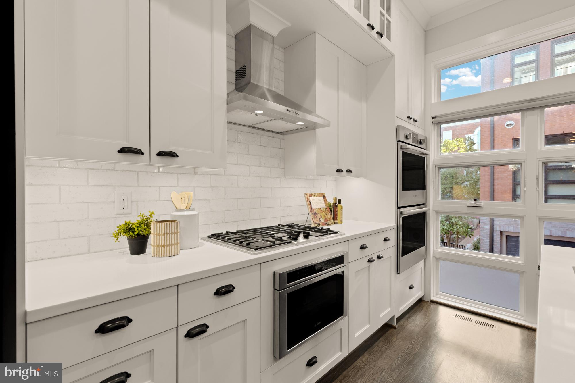 412 13th Street Southeast Washington, DC 20003 - Photo 10 of 62