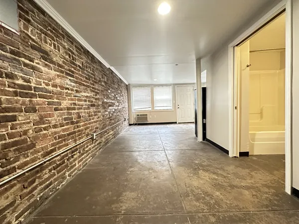 $800 | 610 North 2nd Street, Unit 10, Clarksville, TN 37040