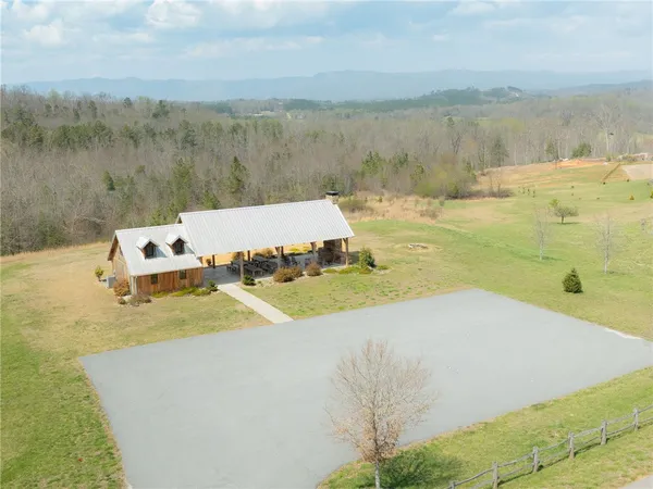 $1,299,000 | 555 Riverstead Drive, Marietta, SC 29661