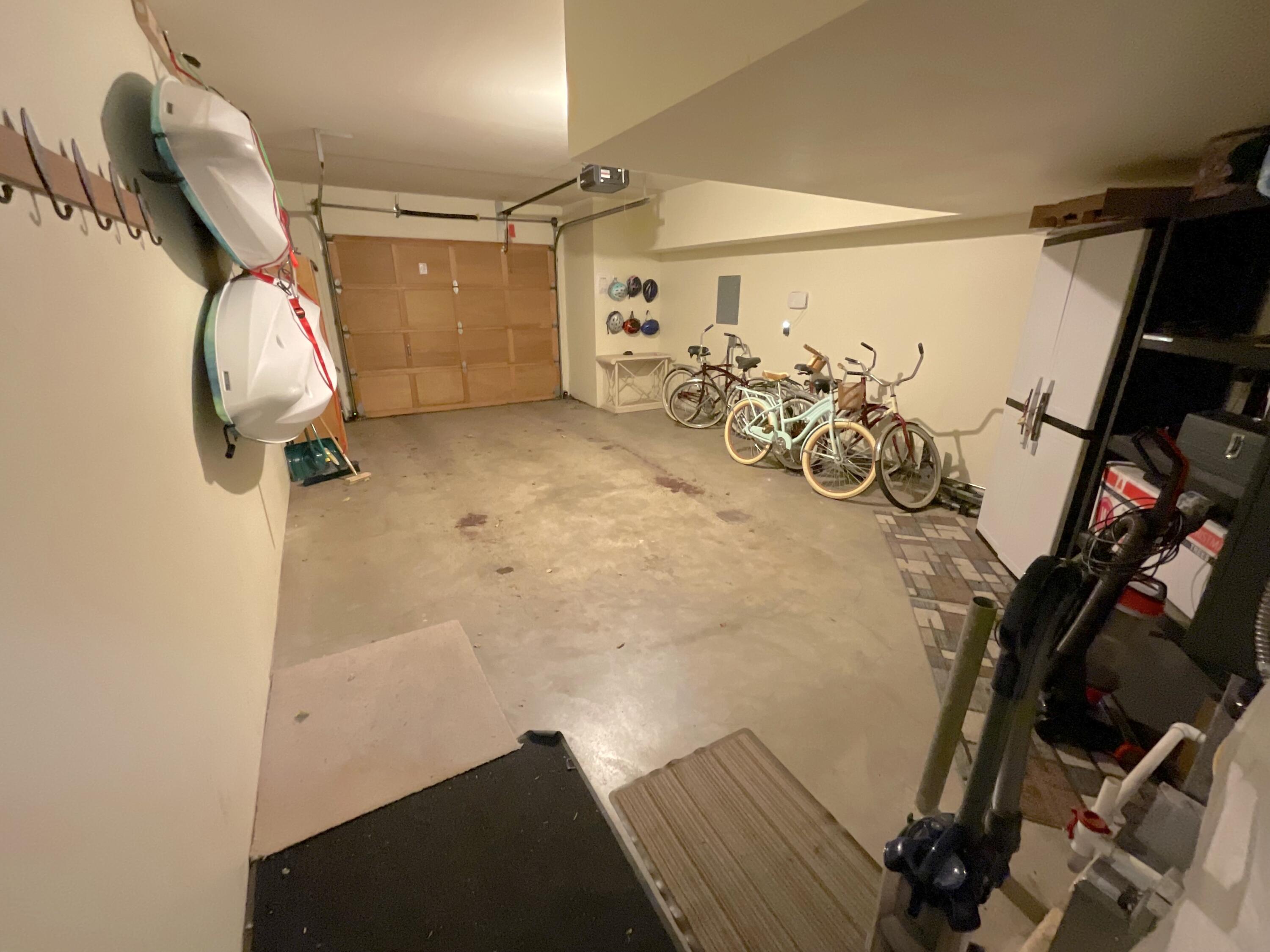 17854 West Core Road Sunriver, OR 97707 - Photo 25 of 26 Garage