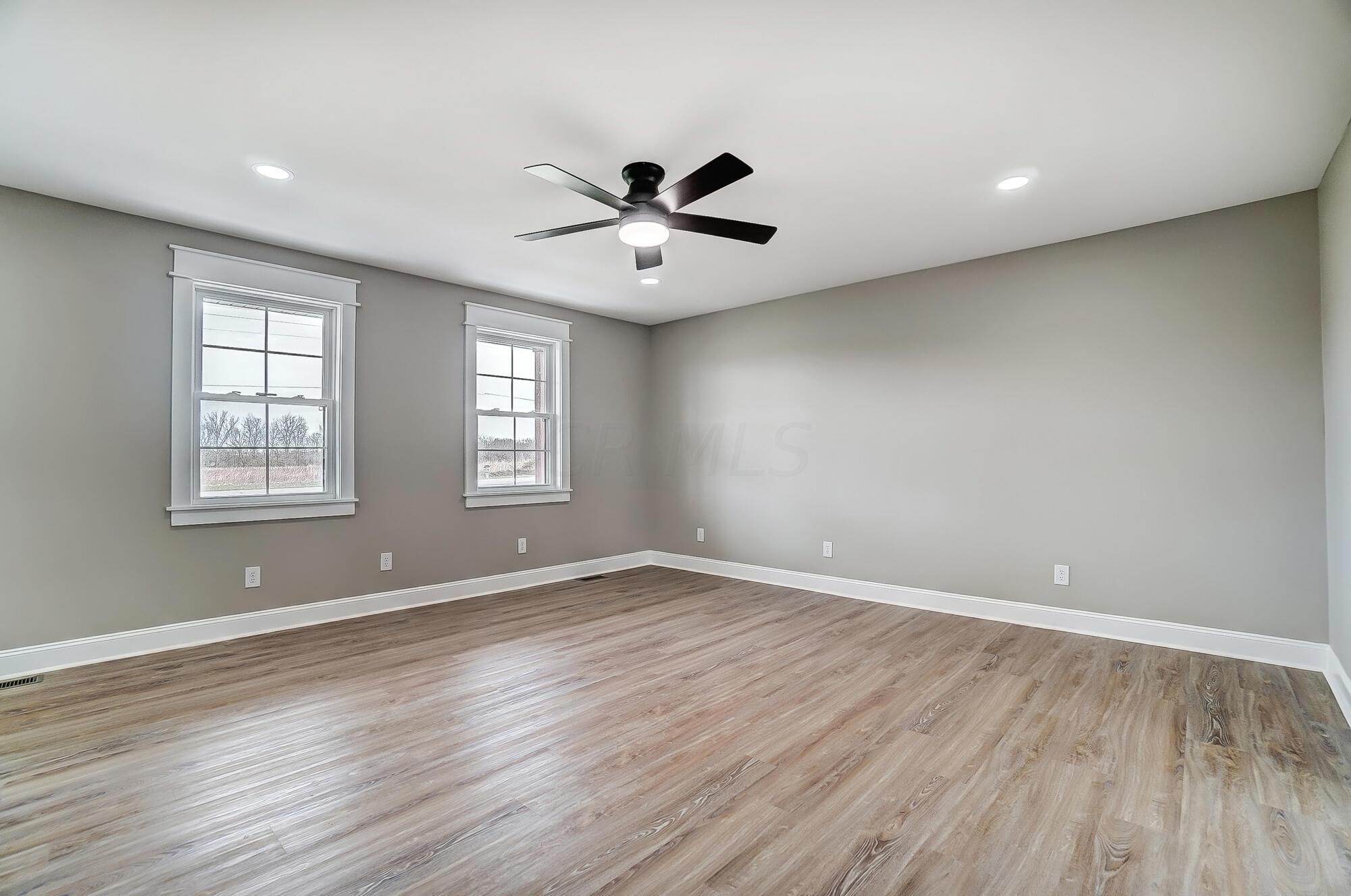 4453 Pleasantville Road Northwest Carroll, OH 43112 - Photo 10 of 87 Living Room - 4453 Pleasantville Road, Carroll, OH 43112